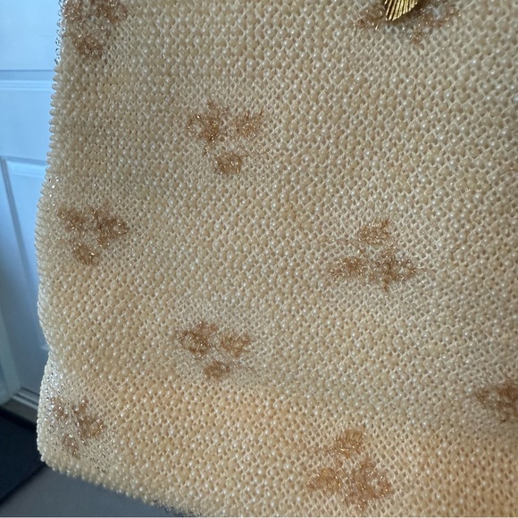 VINTAGE 60s light cream yellow faux lumi bead handbag purse twist handle - Picture 5 of 7